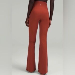 Lululemon Groove Nulu super high rise flared pants regular size 6 cayenne color